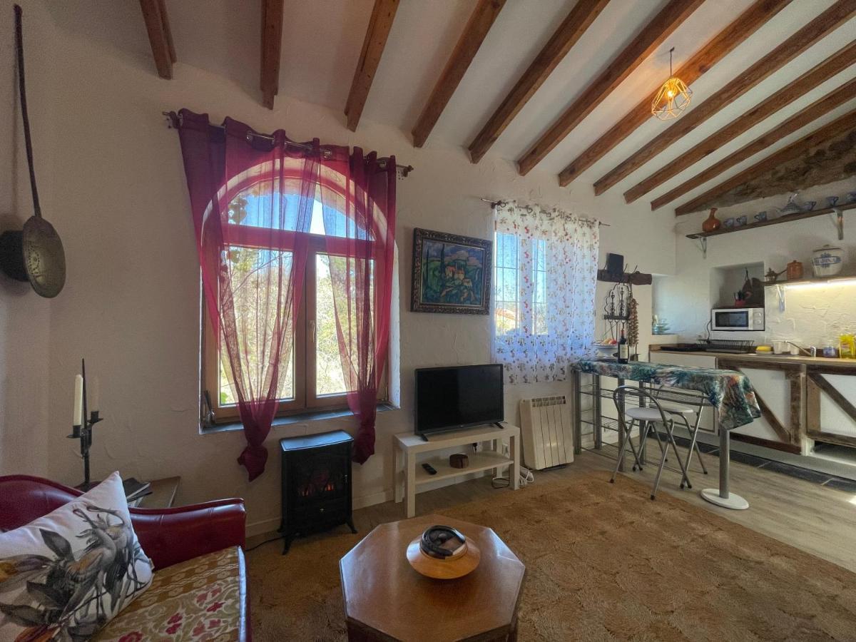 Casa Fidelina II Miraflores De La Sierra Eksteriør billede